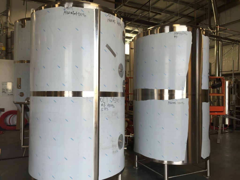 实用的Tualatin融合的新酿造罐，或在54°40 ' Brewing Co. in Washougal, WA