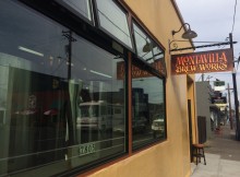 蒙大略啤酒从Se Stark Street工作