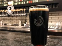 Breakside酿酒厂及其在Slabtown的新位置取得了成功。这是Ben Edmunds和McPolanders一起酿造的啤酒。