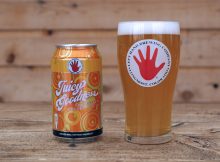 图片多汁的善良干跳跃黄金啤酒courtesy of Left Hand Brewing