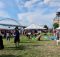 在波特兰精酿啤酒节(Portland Craft Beer Festival)上，可以看到弗里蒙特桥(Fremont Bridge)和老磨坊的景色。