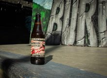 双山啤酒厂提供的淡啤酒西北桥下的照片