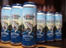 19.2盎司的钢头折叠图像的图像由疯狂河酿造礼貌