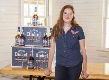 妮可奥斯汀的图像由级联空心蒸馏公司提供