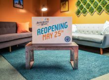Ninkasi Brewing的Better Living Room图片
