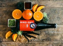 鹈鹕酿造鸟日卷二是与Ben Love的合作。(图片由Pelican Brewing提供)