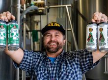 Hopworks又推出两款新鲜啤酒花啤酒，新鲜啤酒花Ace of Spades IIPA和新鲜啤酒花下游IPA。(图片由Hopworks Urban Brewery提供)